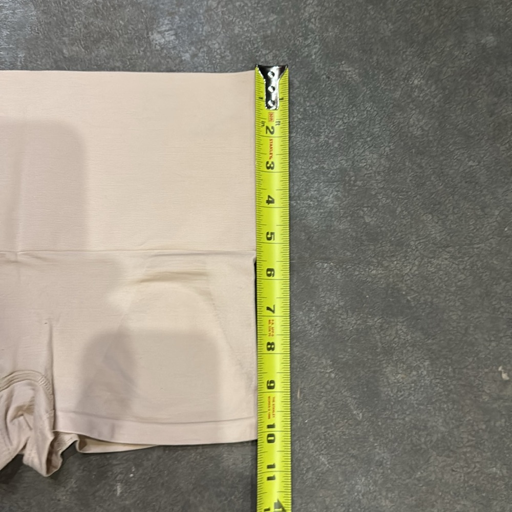 Larry Levine shapewear 2 pack size L - Picture 7 of 7